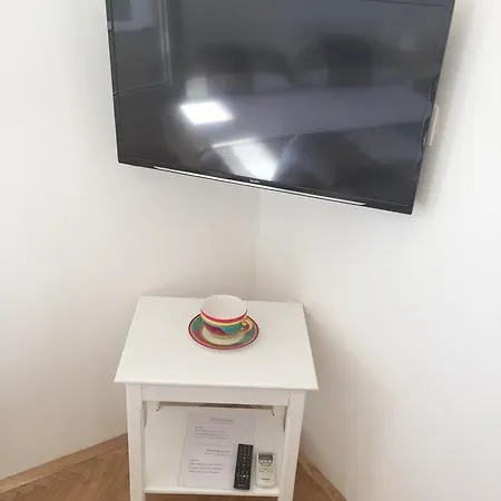 Nina شقة