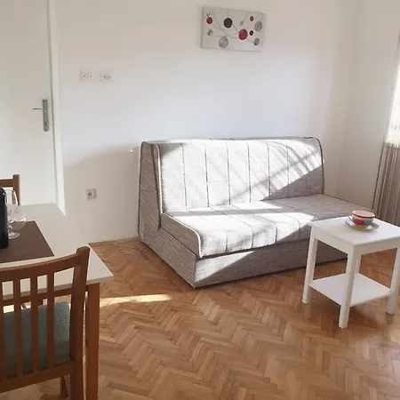 Nina Apartment *